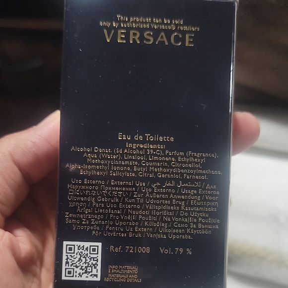 Versace Dylan Blue Eau de Toilette 50ml - Picture 2 of 2